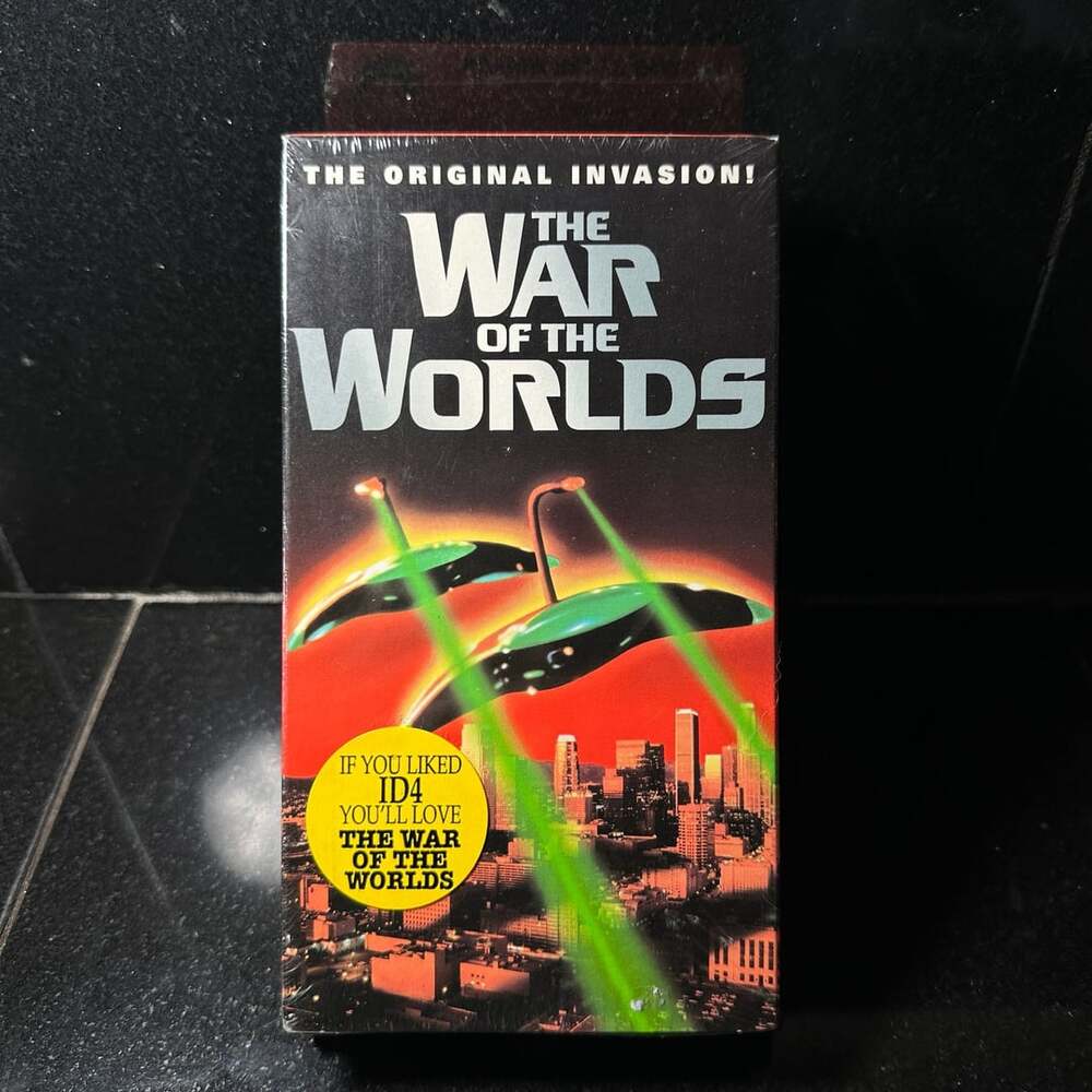 Brand New Sealed! The War Of The Worlds Vhs Tape New Sealed